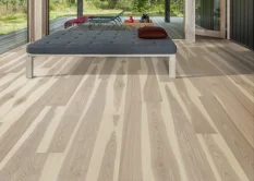 Třívrstvá dřevěná podlaha Kährs Sand Collection Jasan Sandvig