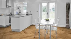 Třívrstvá dřevěná podlaha KPP Château Herringbone Dub Anjony