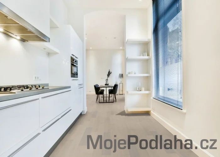 Dýhovaná dřevěná podlaha ParKy Milk Oak Rustic Light