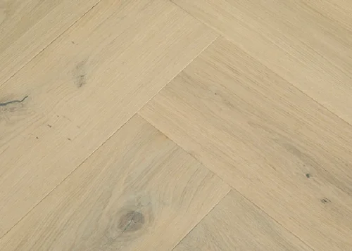 Třívrstvá dřevěná podlaha Alpod Artisan Herringbone Dub Karthago