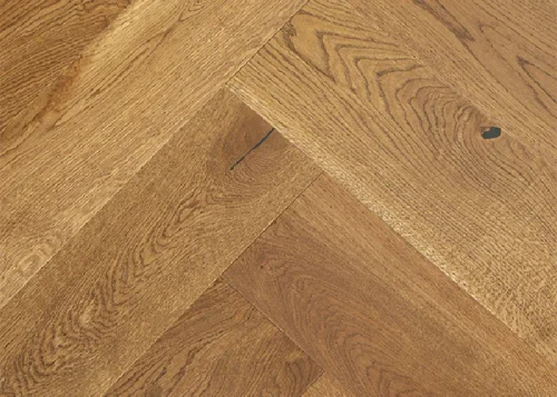 Třívrstvá dřevěná podlaha Alpod Artisan Herringbone Dub Taormina