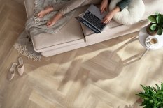 Plovoucí vinylová podlaha Arbiton Amaron Herringbone Dub Dearwood