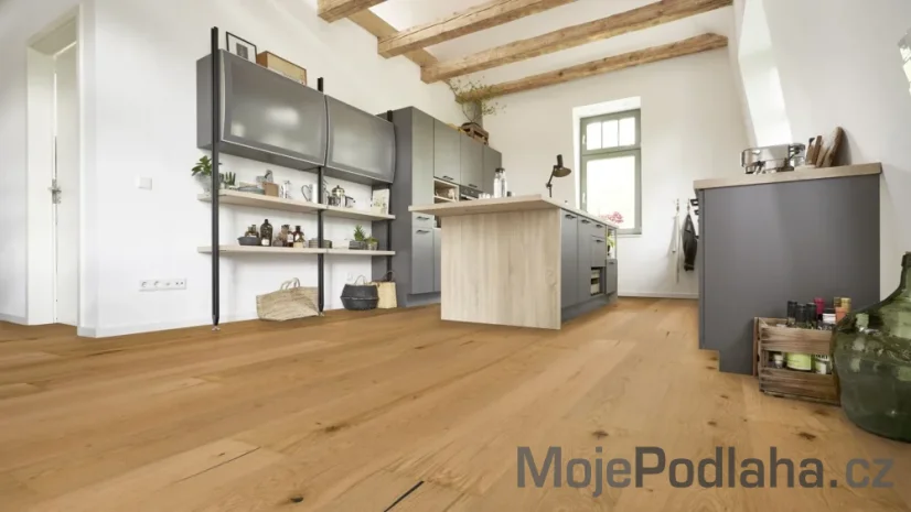 Třívrstvá dřevěná podlaha KPP Dub Antique Přírodní