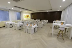 Kompozitní dřevěná podlaha Floor Forever Resort Wood Dub Fishbone Goldeck